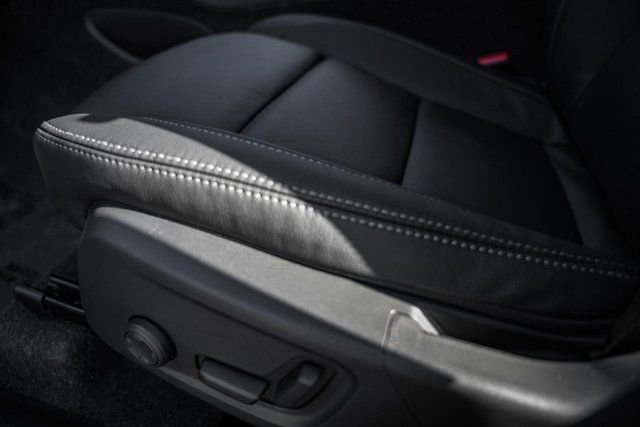 New 2026 Volvo XC40 B5 Plus w/ Protection Package Premier image 37