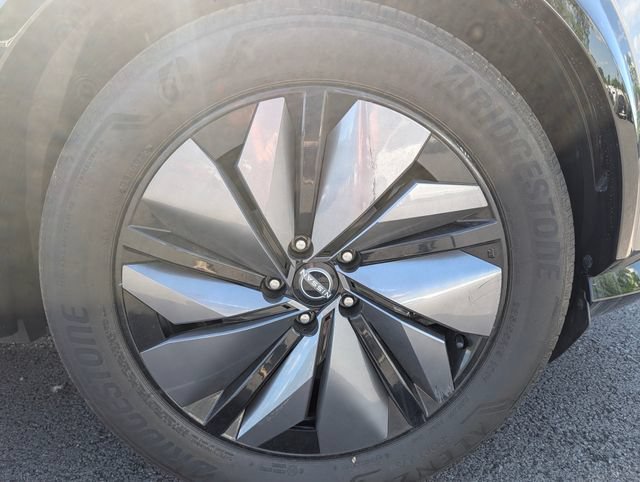 Used 2024 Nissan Ariya AWD image 10