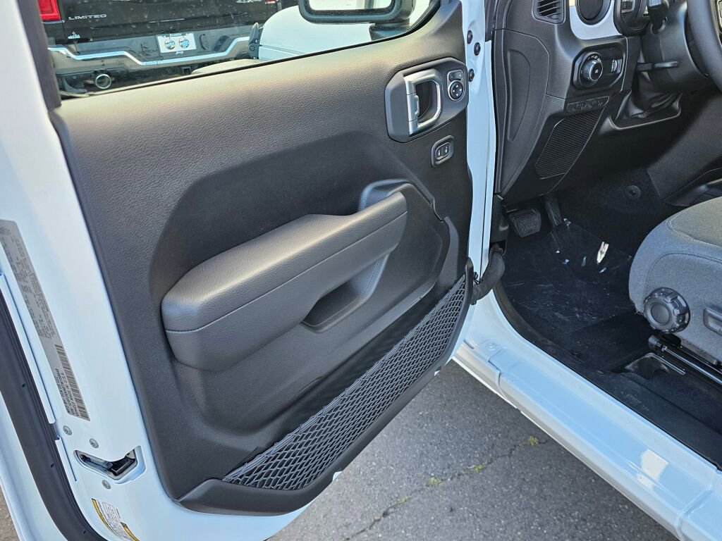 New 2026 Jeep Wrangler Sport S image 18