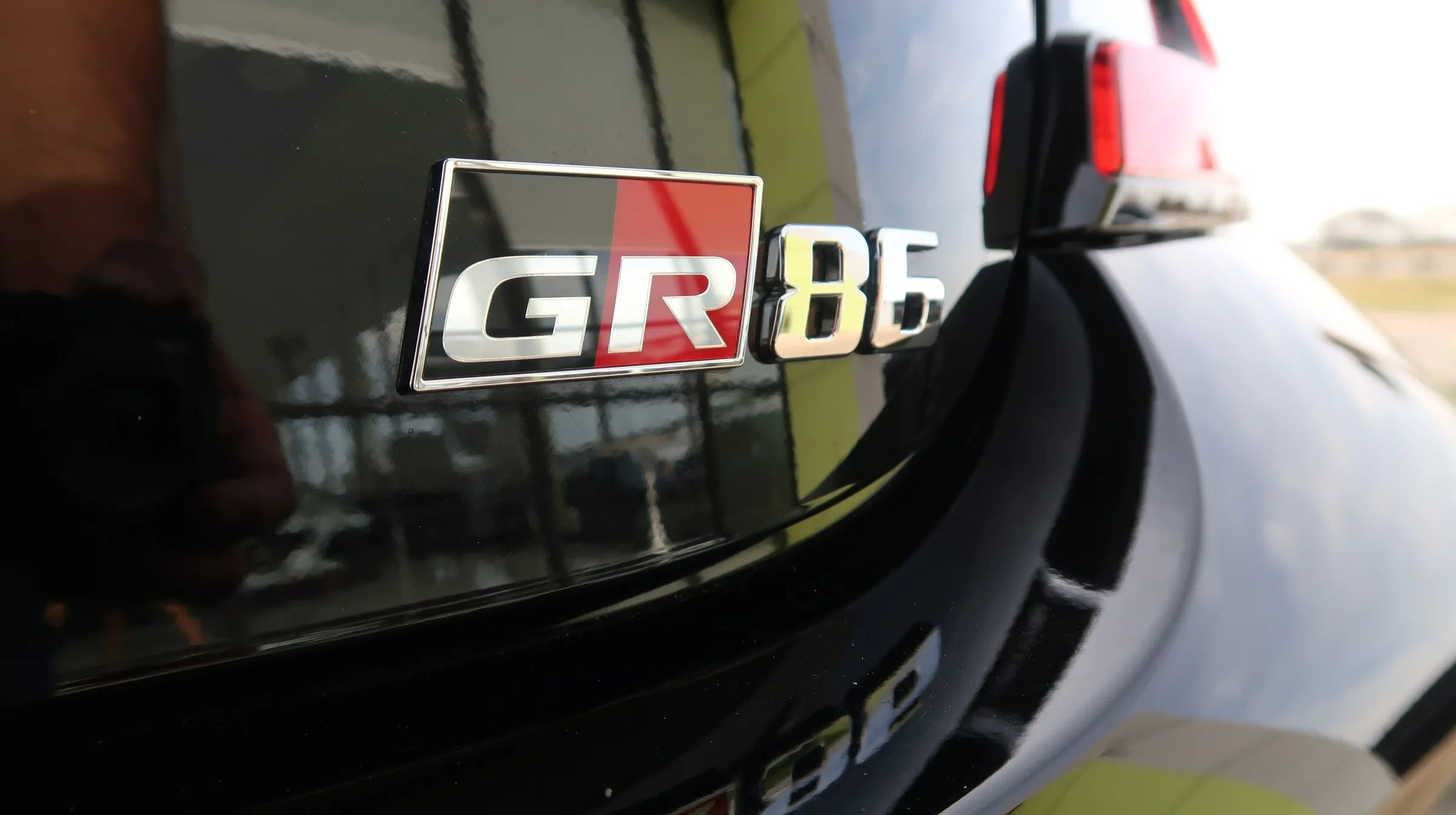 Used 2025 Toyota GR86 w/ ALL Weather Mat Package (TMS) image 42