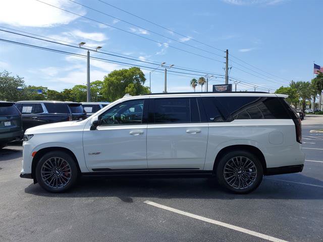Certified 2023 Cadillac Escalade ESV V AWD/4WD image 20
