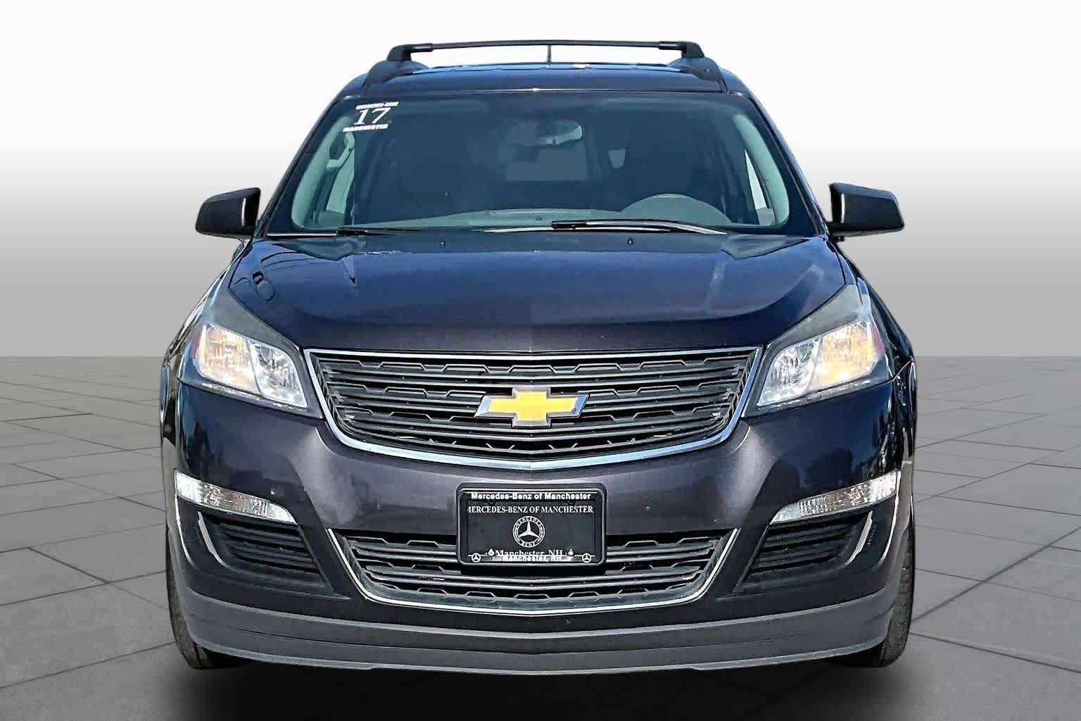 Used 2017 Chevrolet Traverse LS FWD image 4