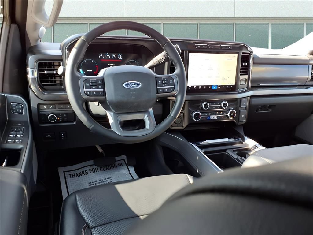 Used 2024 Ford F350 Lariat w/ Lariat Ultimate Package image 3