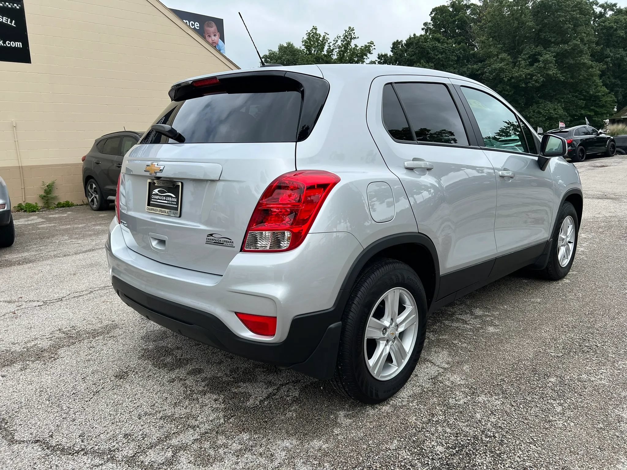 Used 2021 Chevrolet Trax LS w/ Tint and Cruise Package FWD image 7