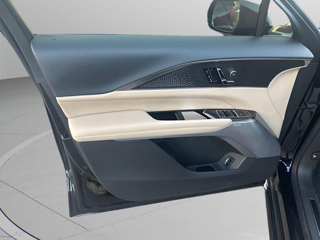 New 2026 Cadillac Lyriq V w/ Exterior Carbon Fiber Package image 25