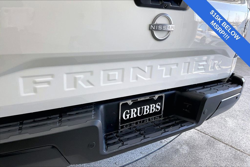 Used 2025 Nissan Frontier S image 43