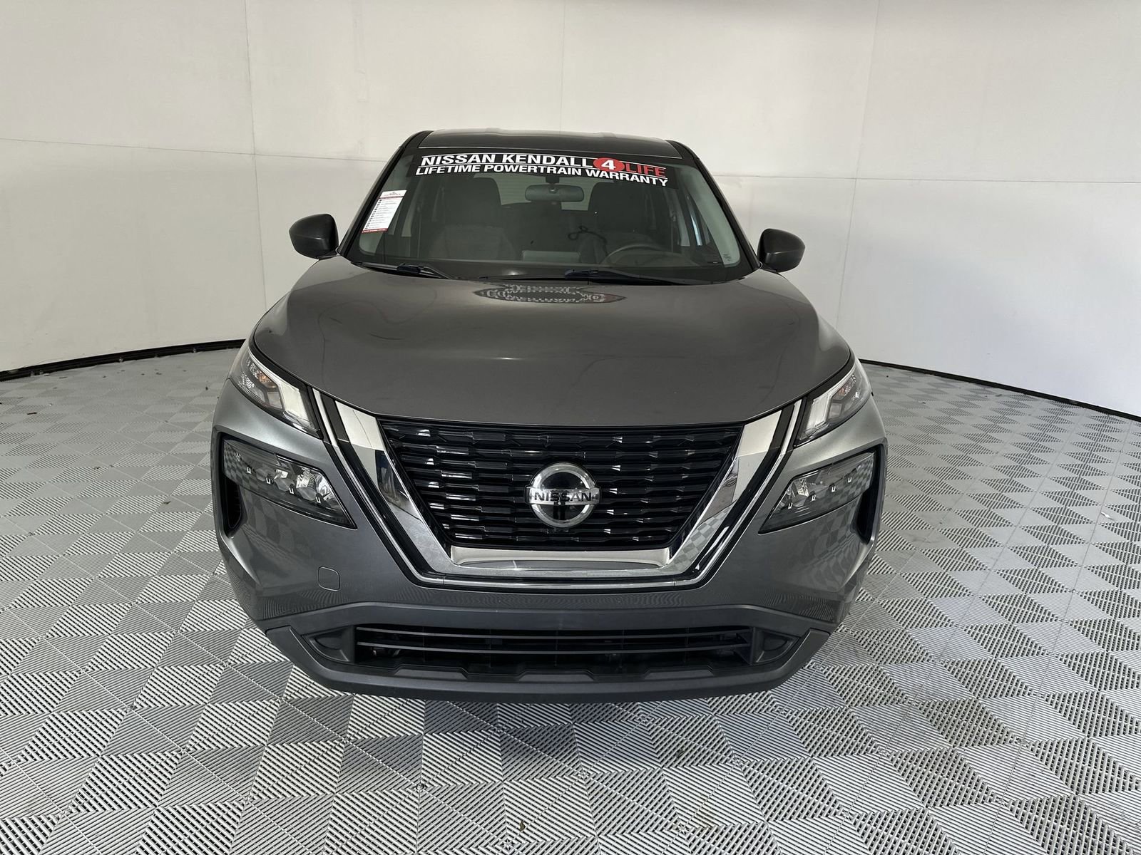 Used 2021 Nissan Rogue S FWD image 3
