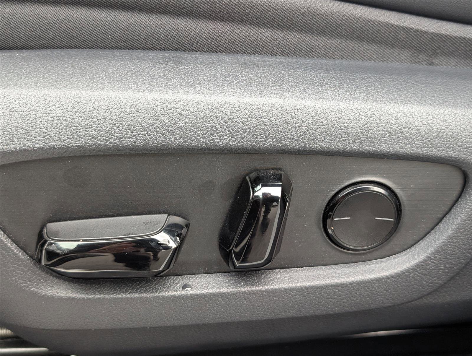 Used 2025 Lexus RX 500h F Sport w/ Convenience Package image 24