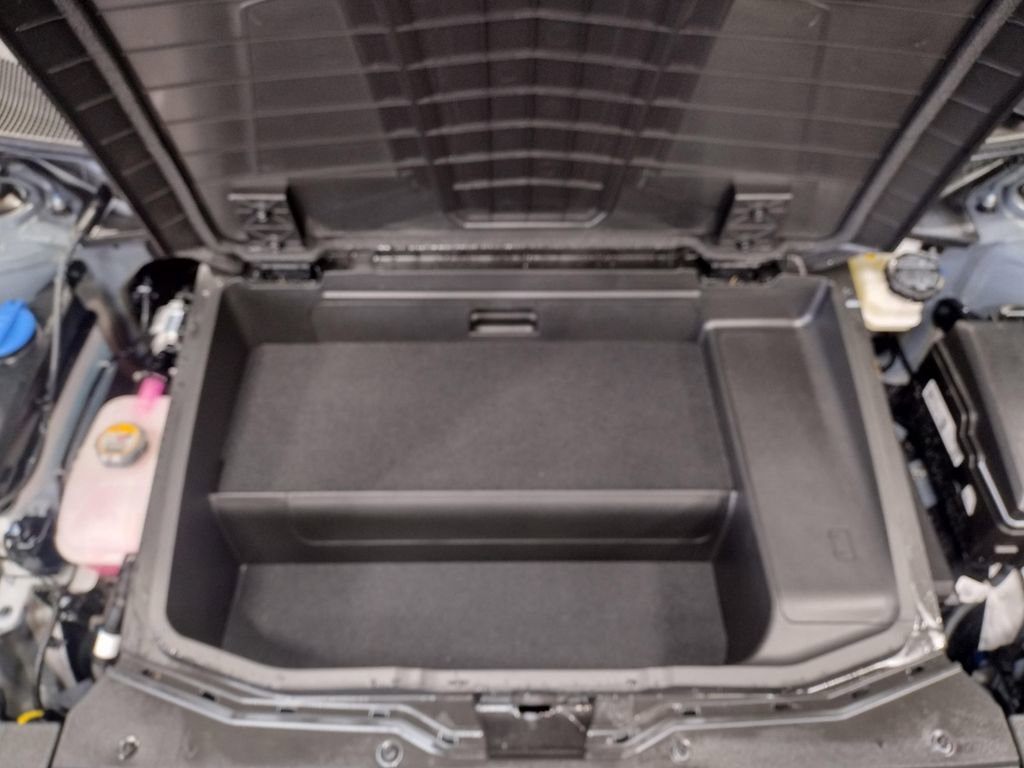 Used 2025 Hyundai Ioniq 5 SE image 8