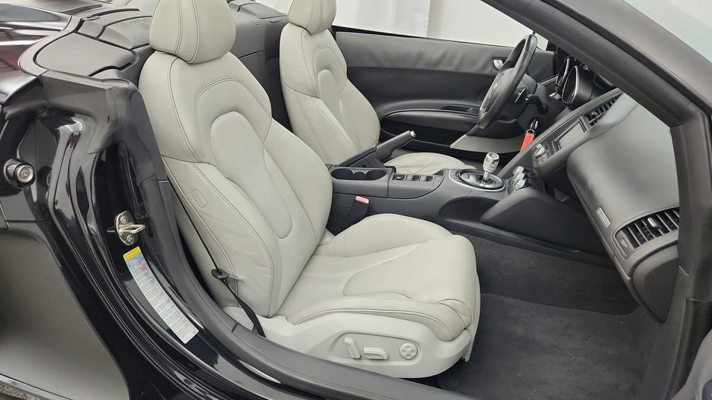 Used 2011 Audi R8 V10 w/ Enhanced Leather Pkg AWD/4WD image 63