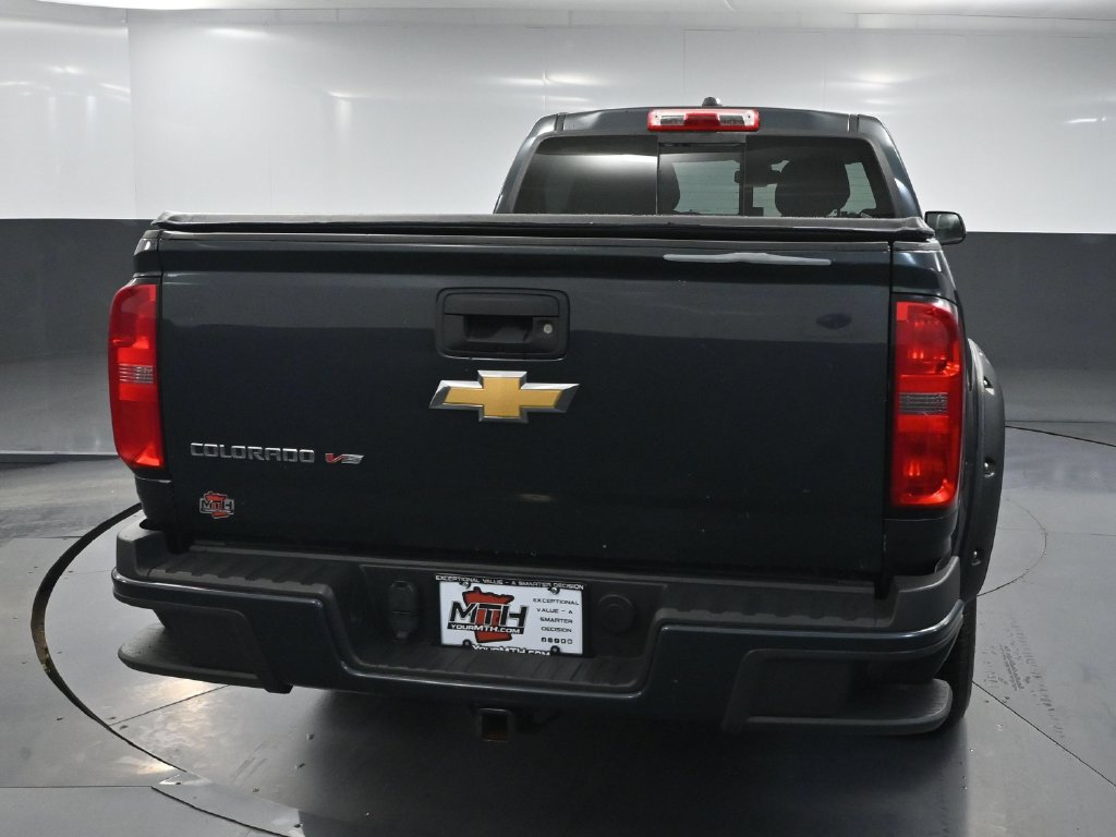 Used 2017 Chevrolet Colorado Z71 AWD/4WD image 5