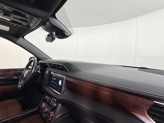 Used 2023 GMC Yukon Denali Ultimate AWD/4WD image 32