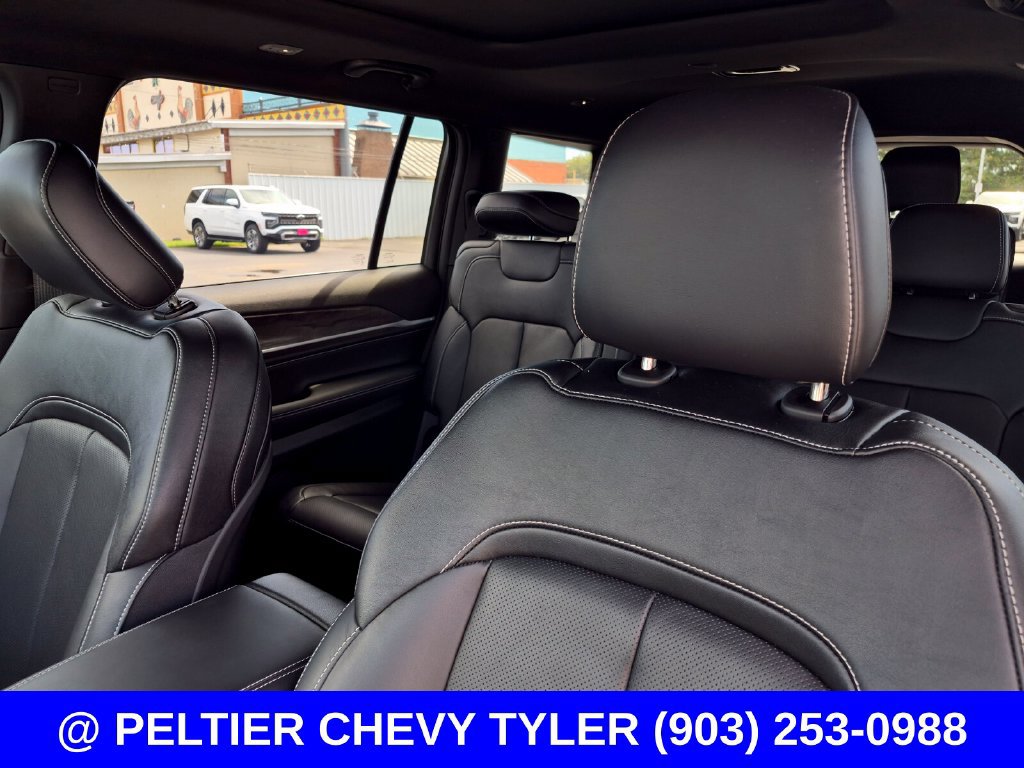 Used 2026 Jeep Grand Cherokee L Limited AWD/4WD image 37