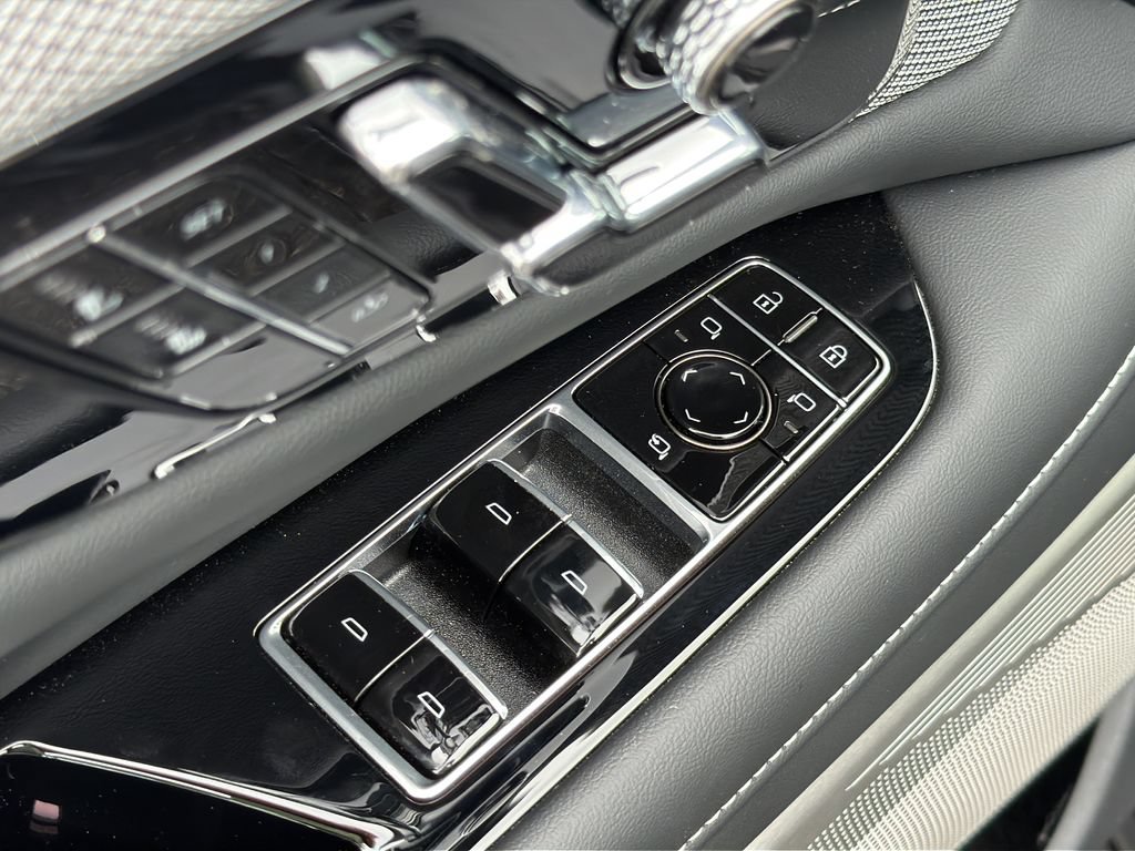 New 2027 Cadillac Optiq Luxury RWD image 10