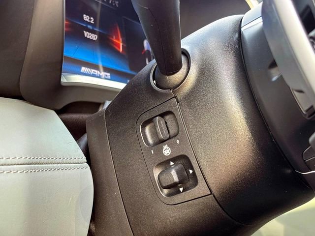 Used 2022 Mercedes-Benz SL 55 AMG 4MATIC w/ Driver Assistance Package image 28