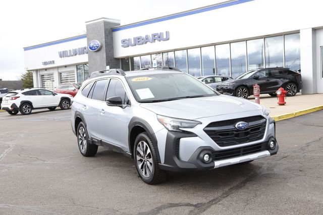 Used 2023 Subaru Outback Limited image 1