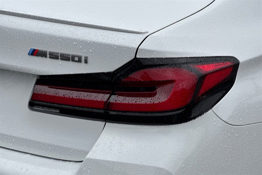 Used 2023 BMW M550i xDrive image 35