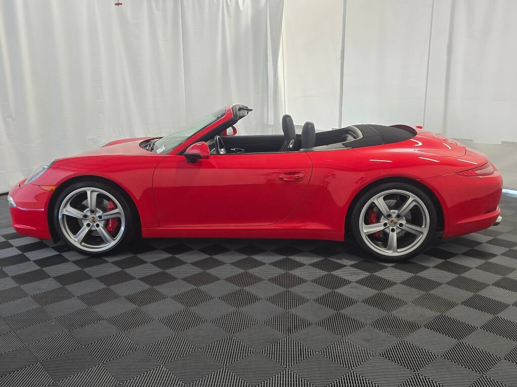Used 2015 Porsche 911 Carrera S RWD image 2