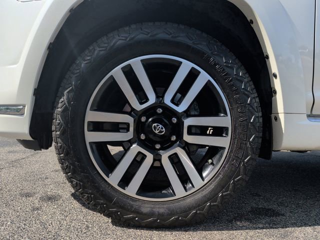 Used 2019 Toyota 4Runner Limited RWD image 9