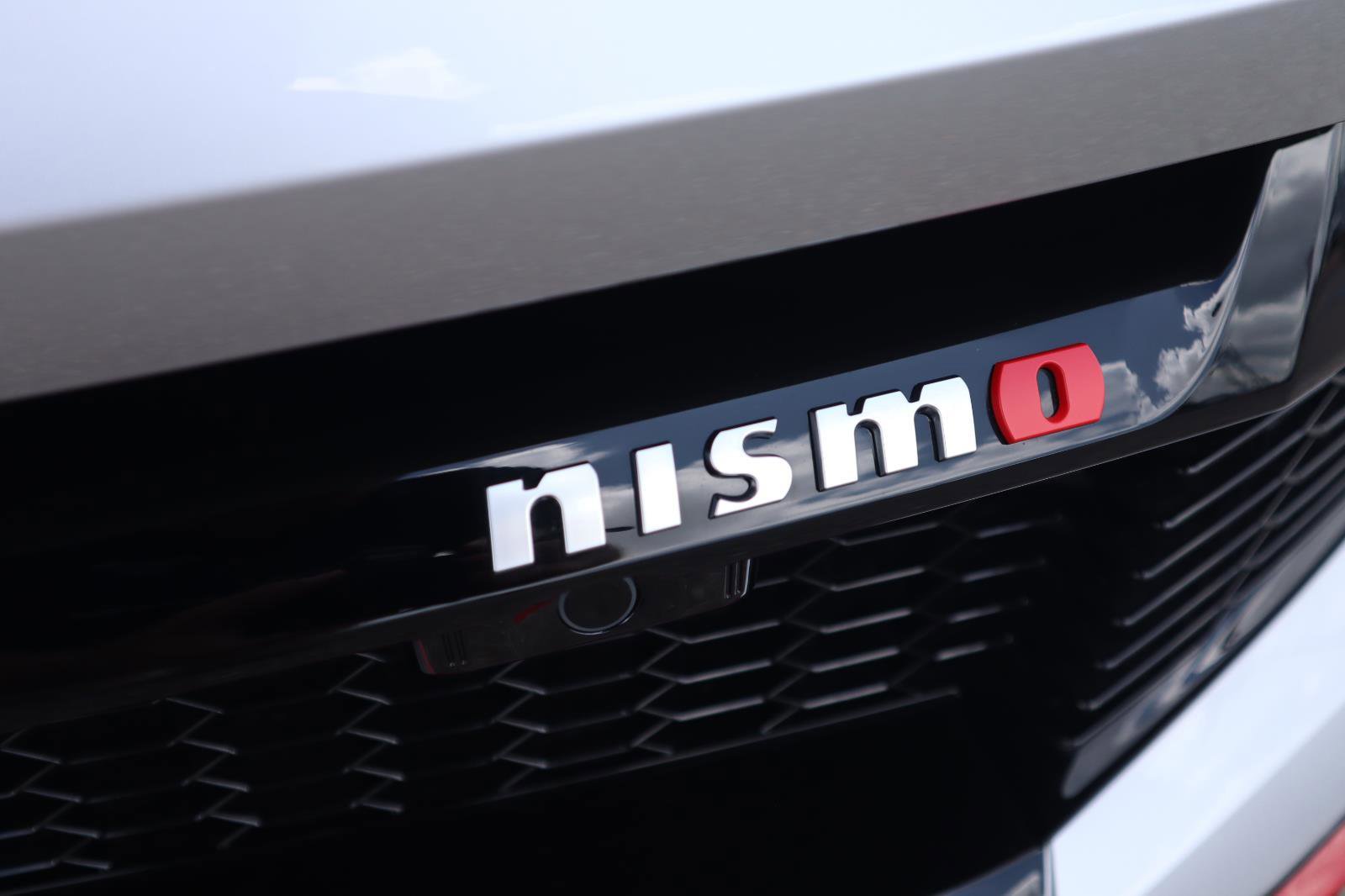 Used 2025 Nissan Z NISMO w/ Floor Mat Package image 15