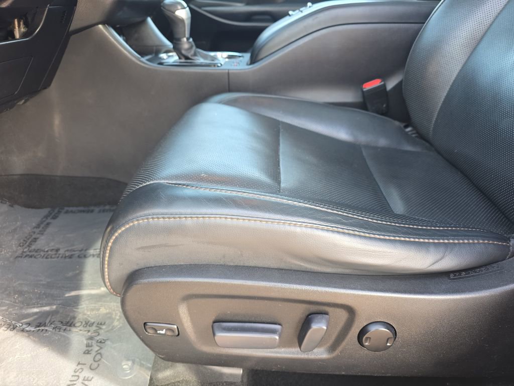 Used 2017 Toyota Highlander Limited Platinum image 30