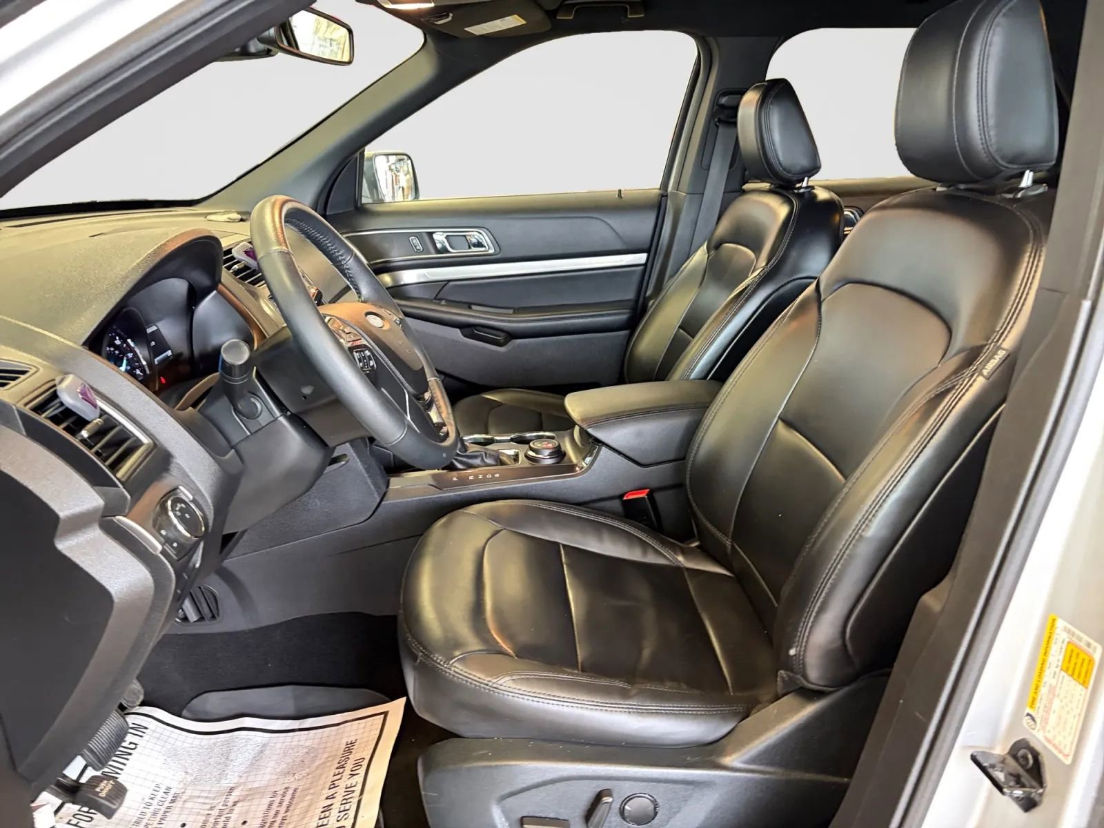 Used 2019 Ford Explorer XLT w/ Equipment Group 202A image 48