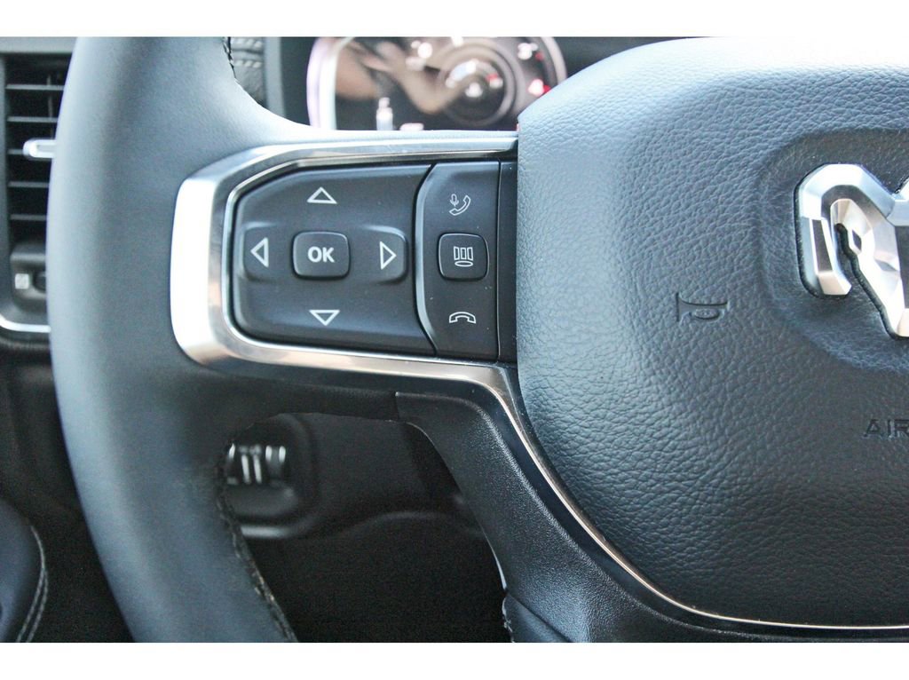 Used 2026 RAM 2500 Laramie AWD/4WD image 15
