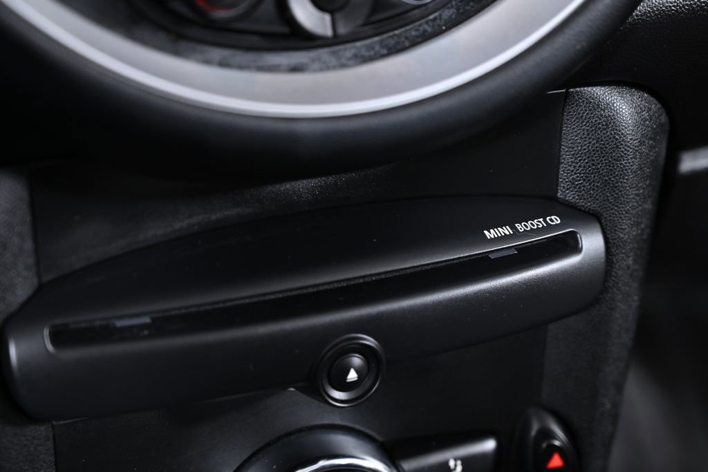 Used 2015 MINI Cooper S image 15