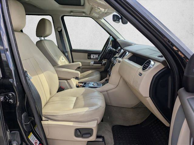 Used 2016 Land Rover LR4 HSE Silver Edition image 24