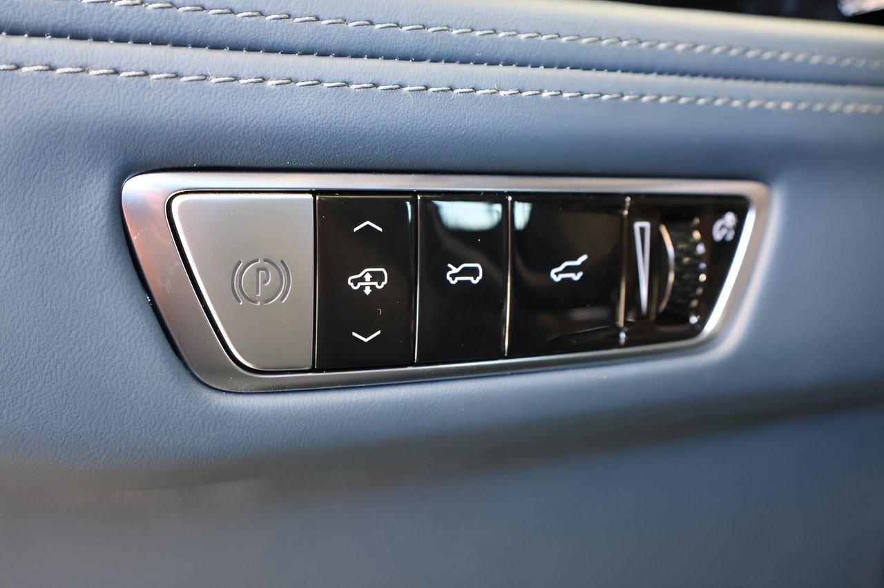 New 2025 Cadillac Escalade IQ Luxury 2 AWD/4WD image 20