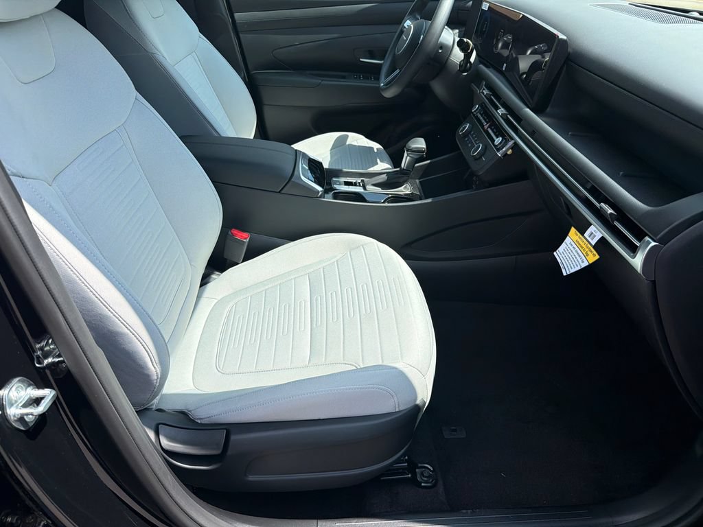 New 2026 Hyundai Santa Cruz SE FWD image 15