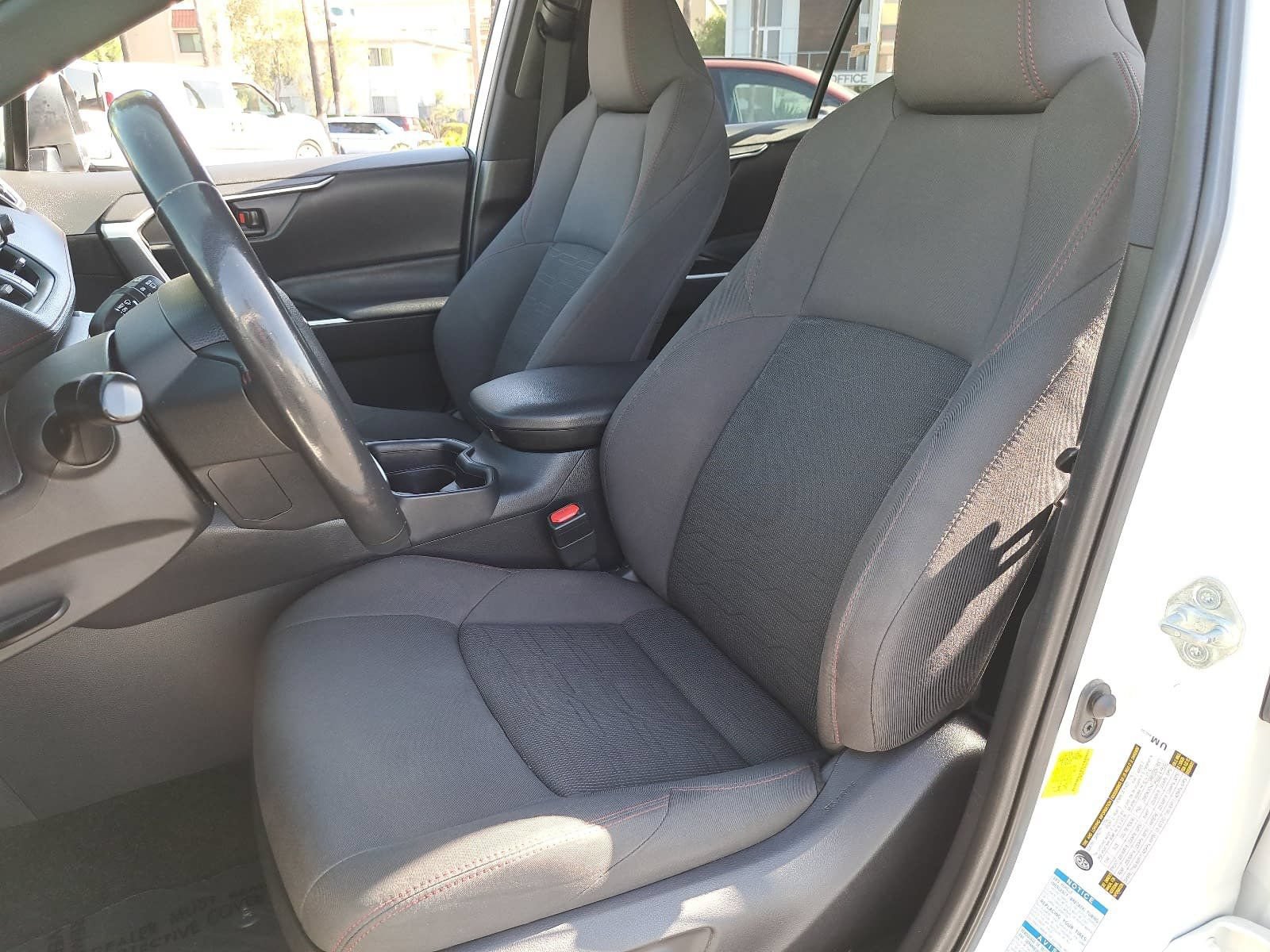 Used 2021 Toyota RAV4 SE w/ Weather & Moonroof Package AWD/4WD image 16