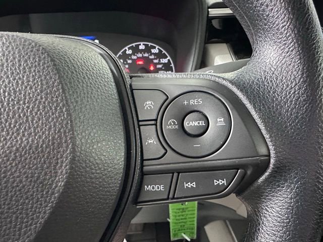 Used 2023 Toyota Corolla Cross L image 21