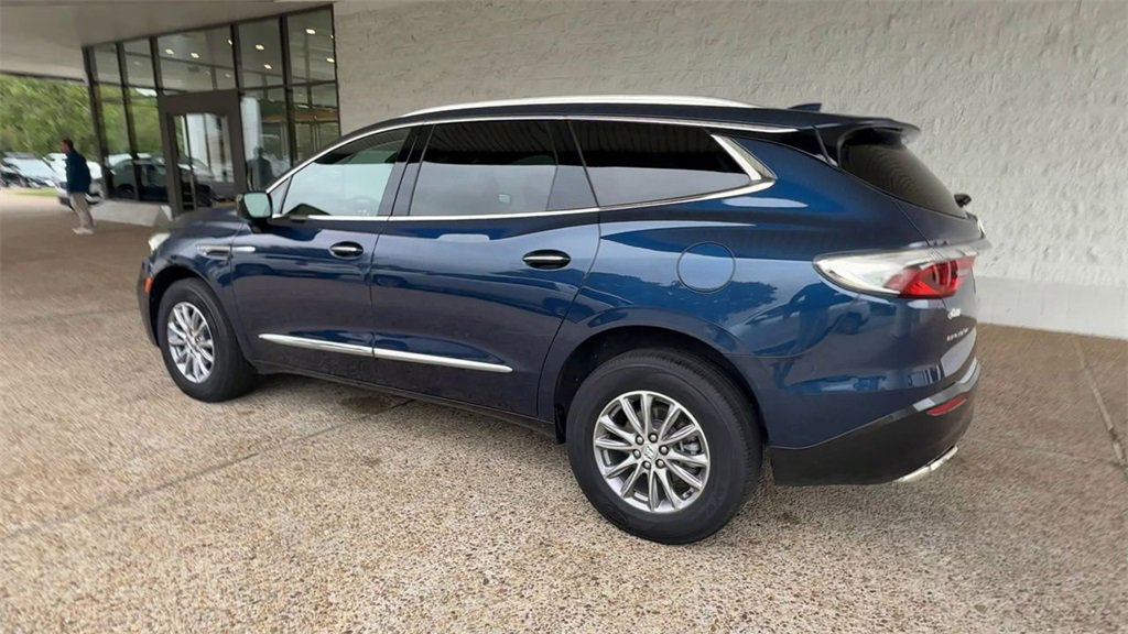 Certified 2023 Buick Enclave Essence image 6