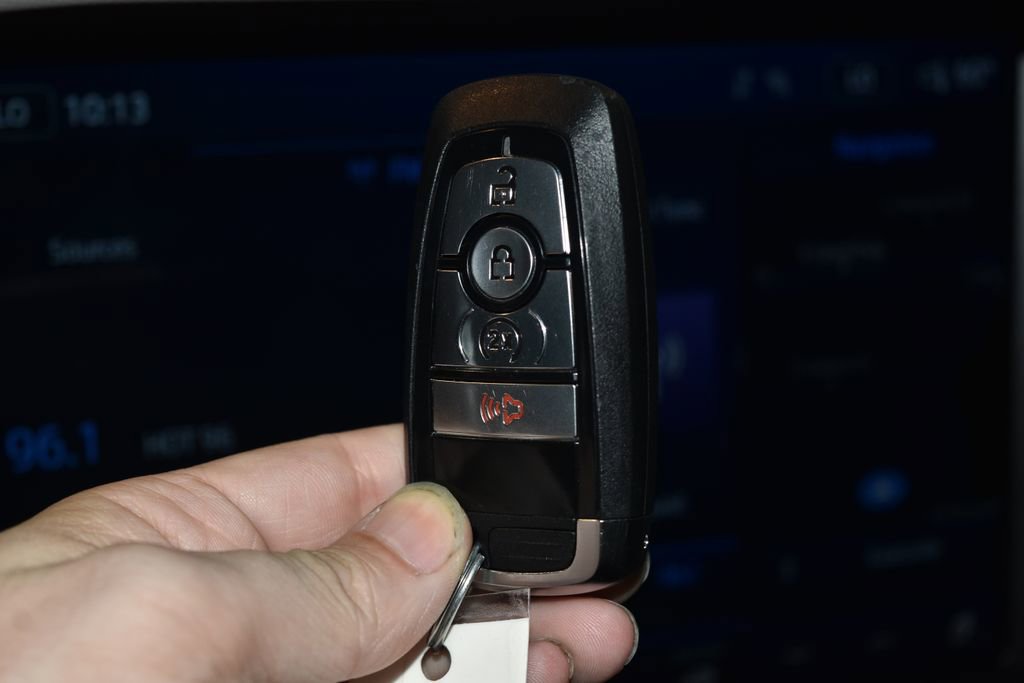 Used 2022 Ford Bronco Wildtrak image 17