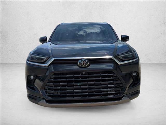 Used 2025 Toyota Grand Highlander AWD image 2