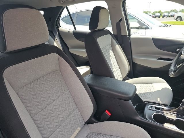 Used 2024 Chevrolet Equinox LS FWD image 30