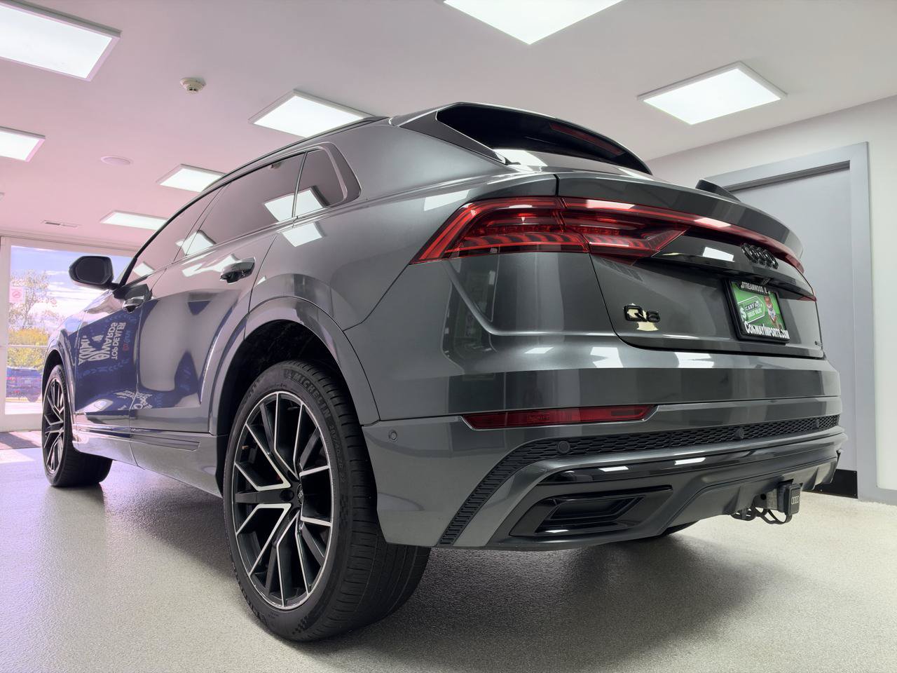 Used 2021 Audi Q8 Prestige AWD/4WD image 5