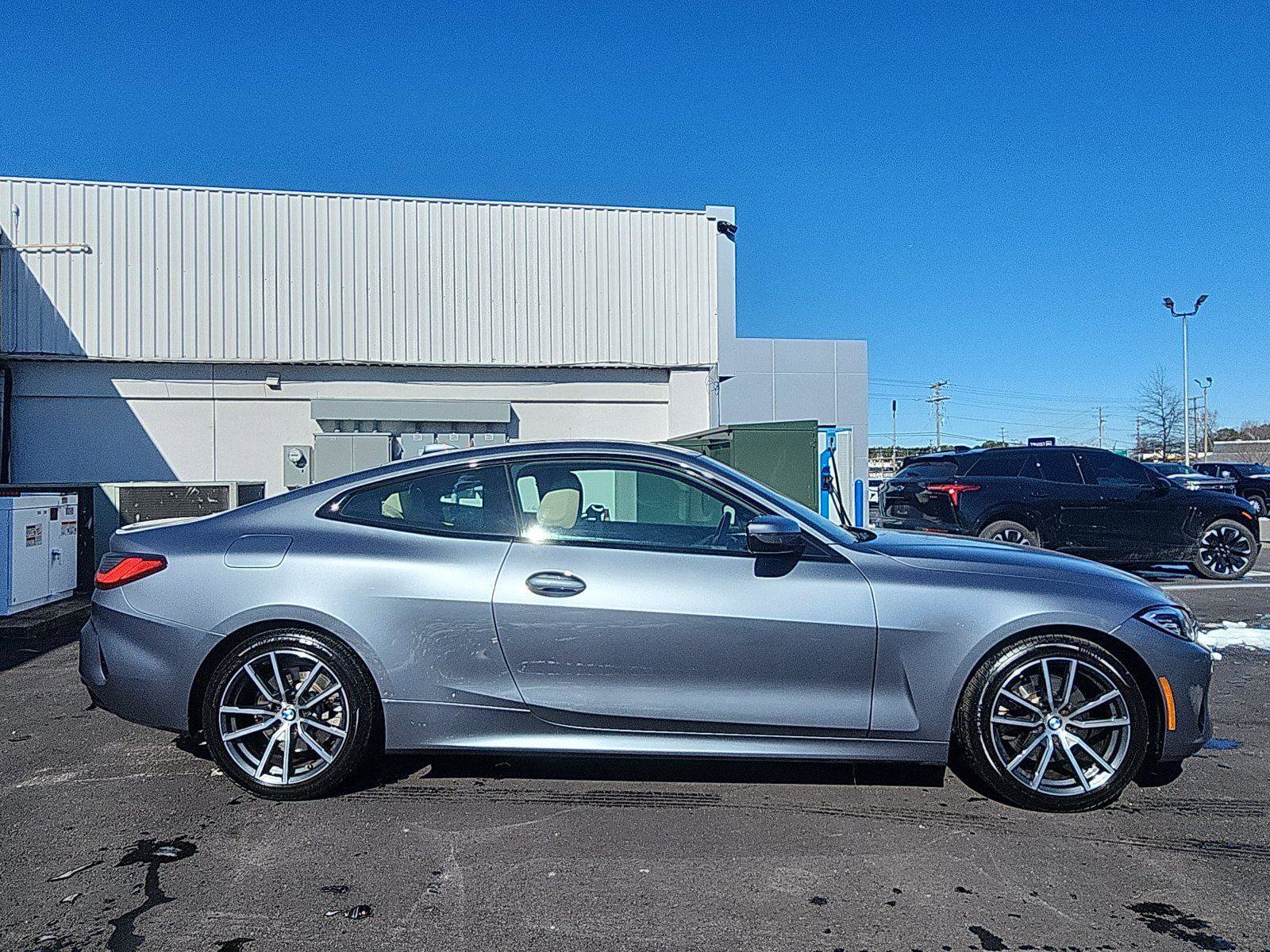 Used 2021 BMW 430i xDrive Coupe w/ Premium Package image 6