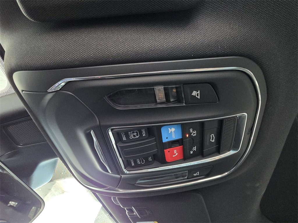 New 2025 Jeep Grand Cherokee L Altitude image 28