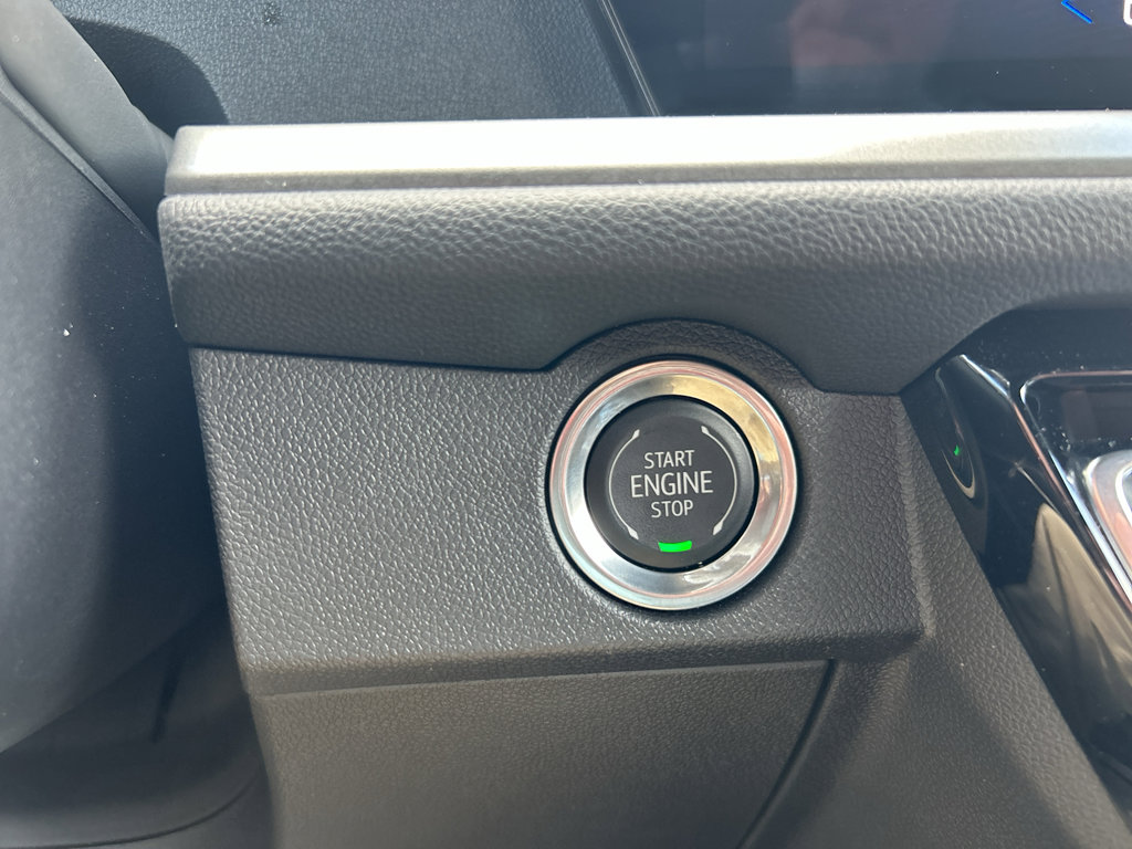 Used 2024 Chevrolet Traverse LT image 26