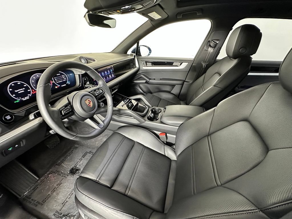 Certified 2026 Porsche Cayenne E-Hybrid AWD/4WD image 4
