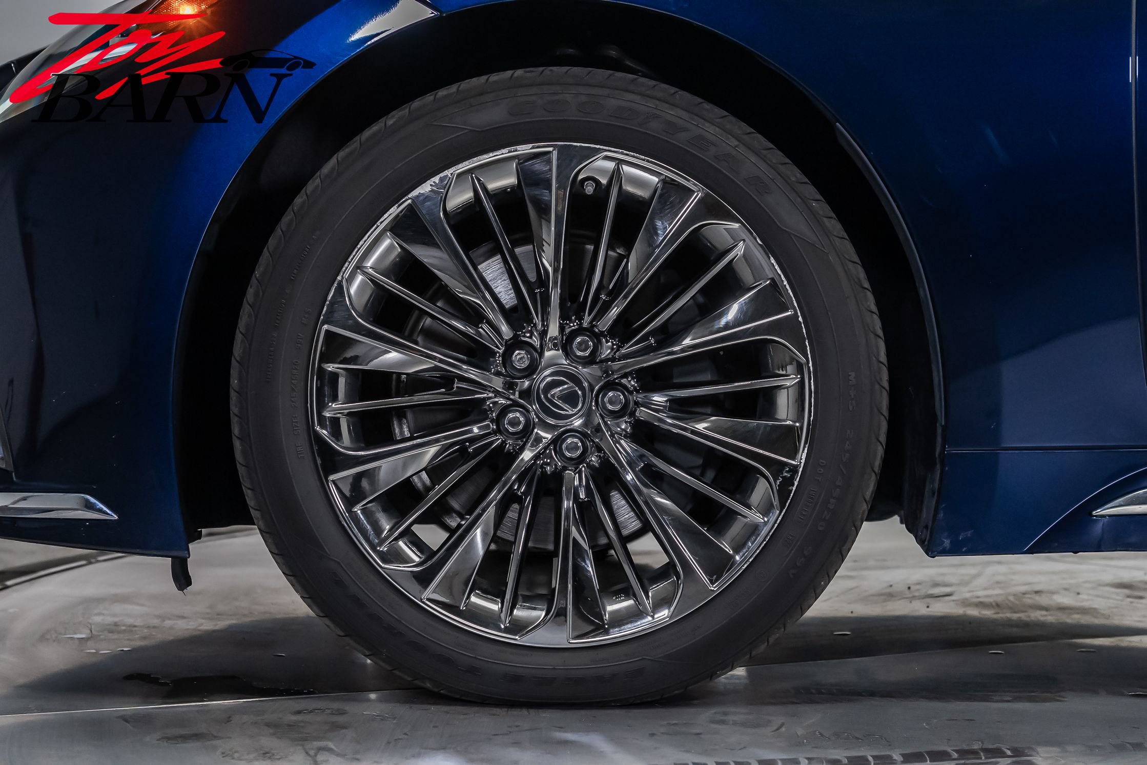 Used 2022 Lexus LS 500 AWD w/ Luxury Package image 16