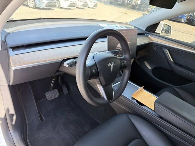 Used 2024 Tesla Model Y Long Range image 12