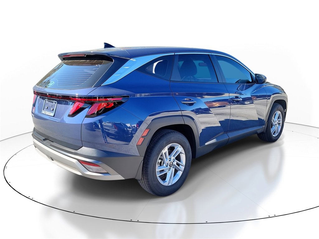Certified 2025 Hyundai Tucson SE image 4