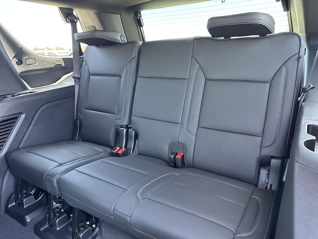 New 2026 GMC Yukon Denali w/ Denali Reserve Package AWD/4WD image 25