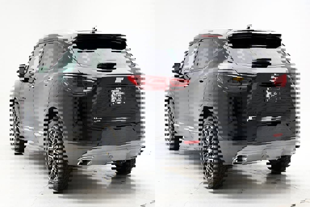 Used 2023 Chevrolet Blazer Premier w/ Enhanced Convenience Package image 7