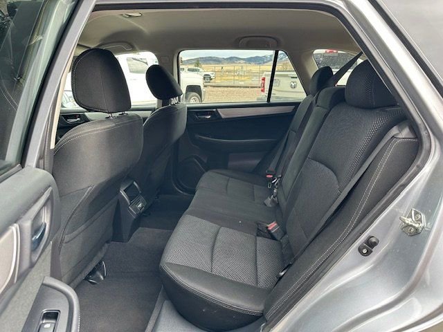 Used 2018 Subaru Outback 2.5i Premium image 9