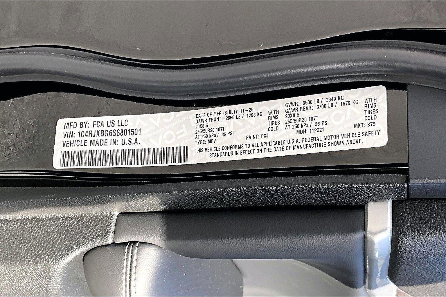 New 2025 Jeep Grand Cherokee L Limited w/ Luxury Tech Group II image 14