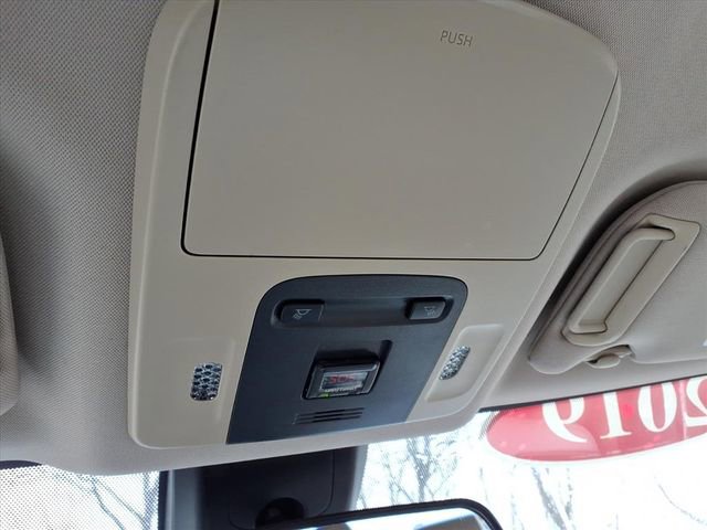 Used 2019 Toyota Camry LE image 28